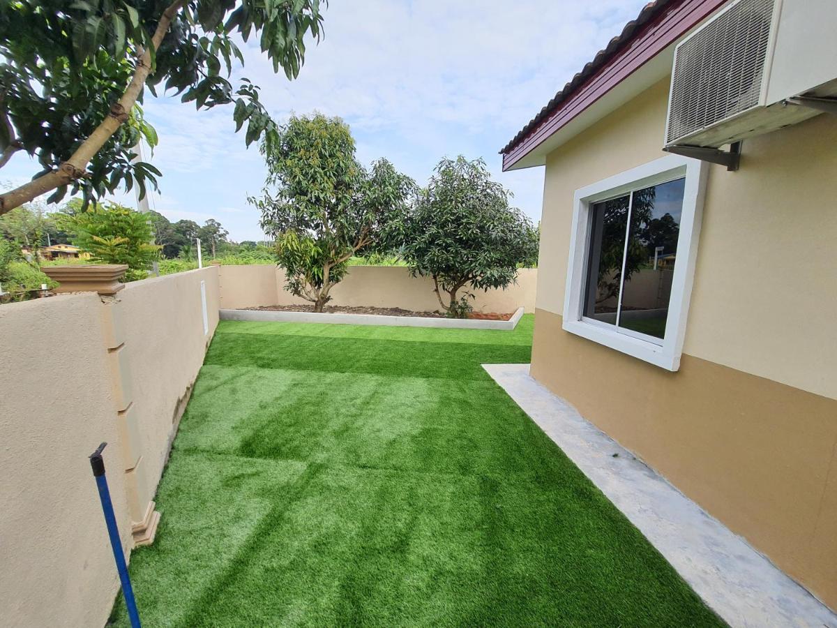Swimming Pool With 5 Bedroom House Full Ac Near Stadium Hang Jebat Malacca Exterior photo